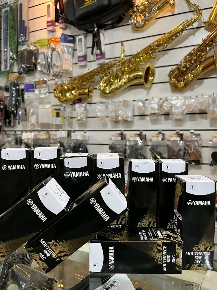 Curbside fashion Trends: How to Win the Pickup Battle.